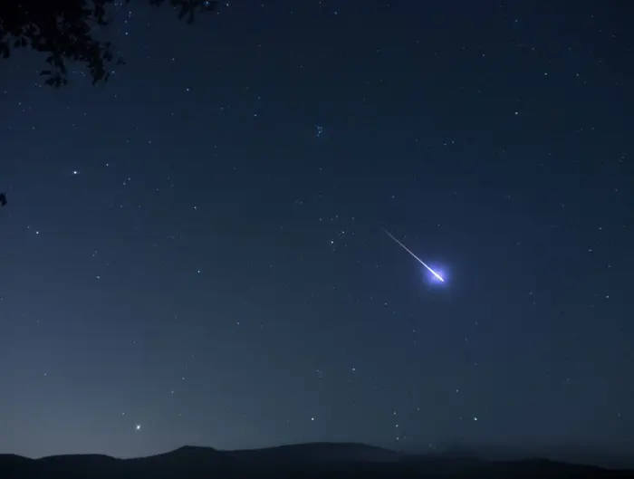 perseid meteor,pleiades