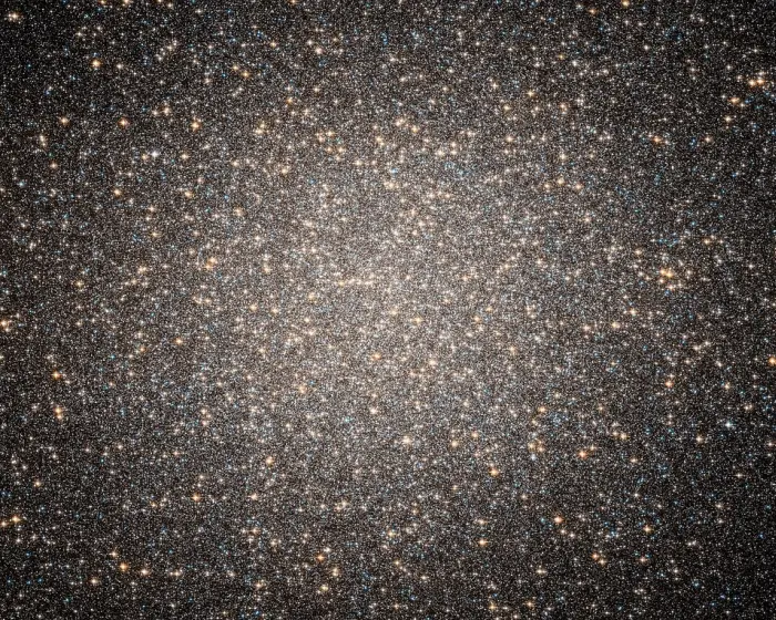 omega centauri hubble