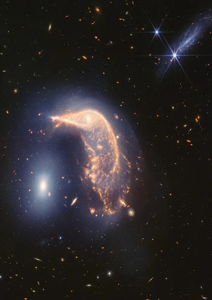 porpoise galaxy,ngc 2936,arp 142