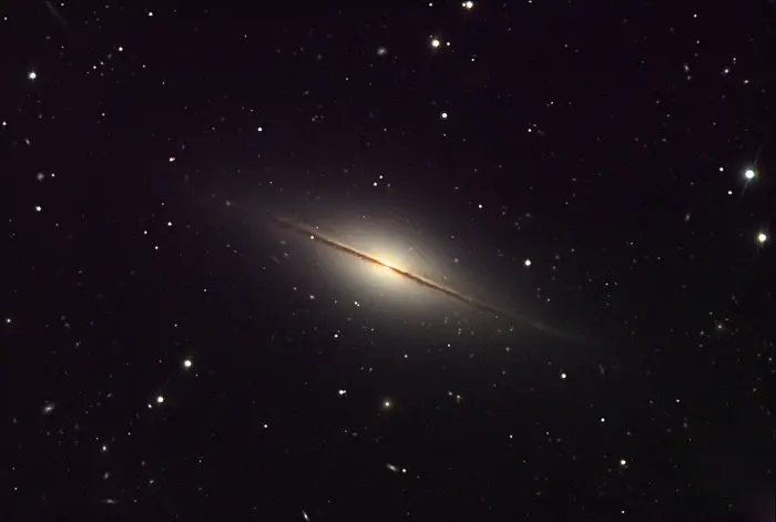 little sombrero galaxy,ngc 7814