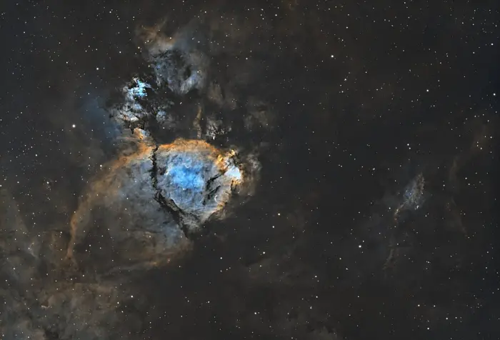 fish head nebula,ic 1795,northern bear nebula