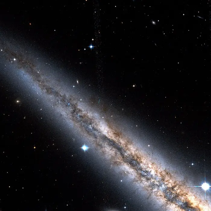 silver sliver galaxy hubble,outer limits galaxy hubble