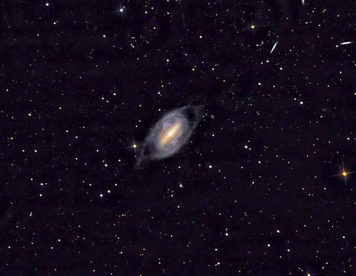 ngc 2685,pancake galaxy